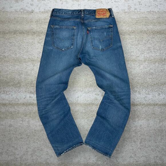 Levis Jeans 501 Regular Straight Leg Fit Medium Wash Denim Button Fly Red Tab